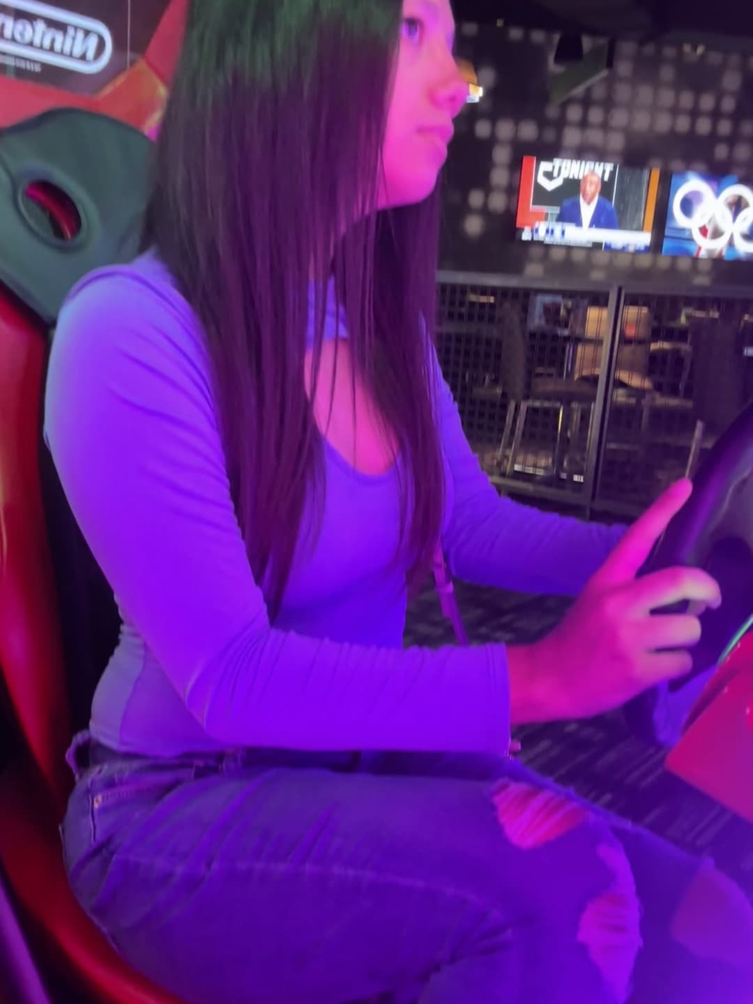 Who has more of Danielle or has met her? ? (18+)! (Chicago)