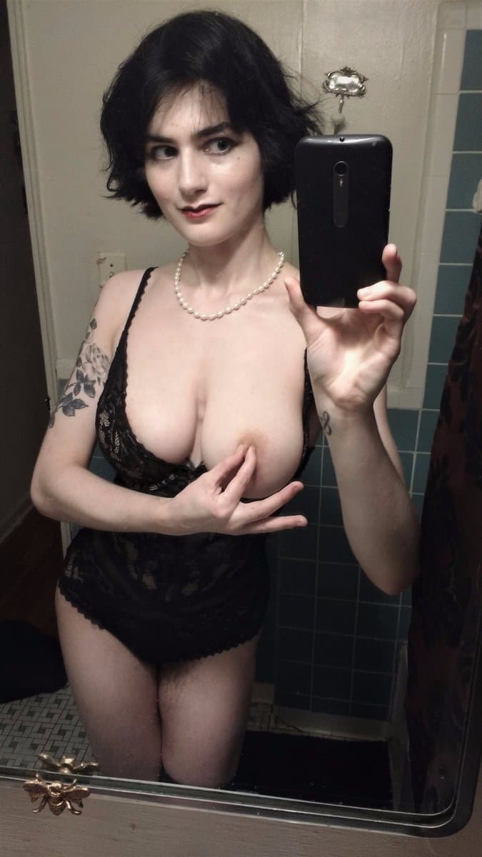 Ms Rosie Wilde (Ms Rosie Levine) nude (3)