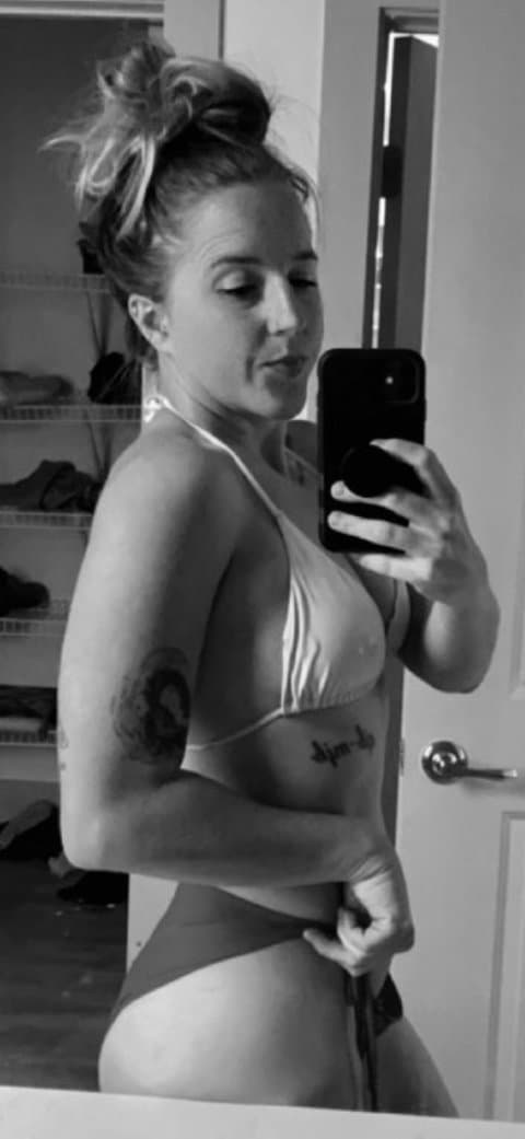 Hot and Fit MILF Teacher (The reason I failed English class)