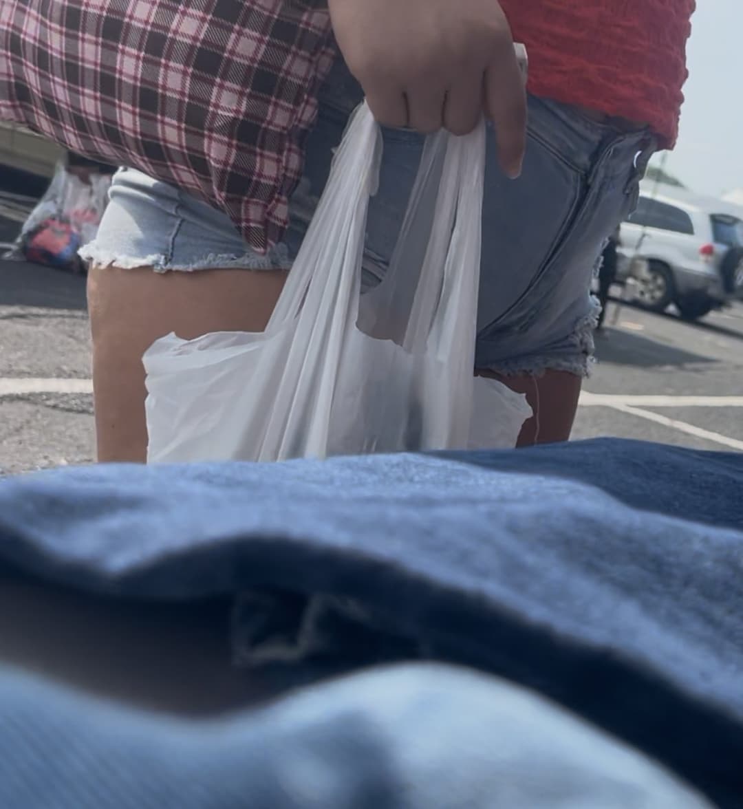 Thick Asian babe tight huge cameltoe. Pussy lips bussin in those shorts . So sexy