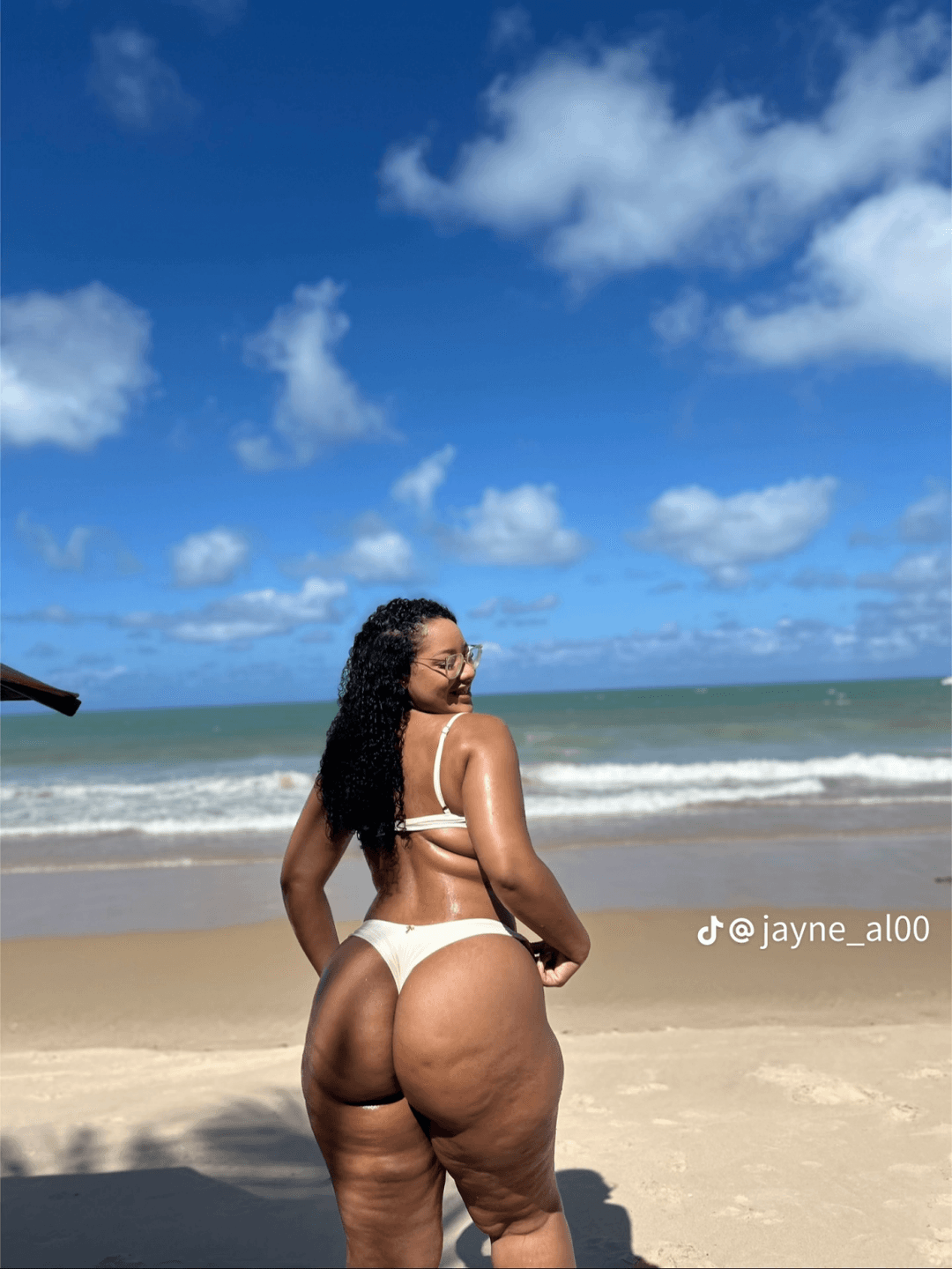 Novinha rabuda do tiktok #26 OLHA O RABO!!!  MAIS UM RABO DIVINo encontrado no tiktok
