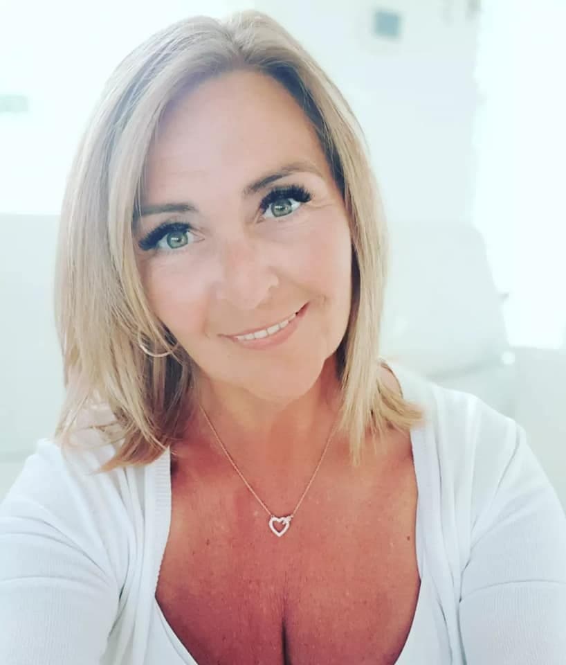 Ann Cath mature beauty