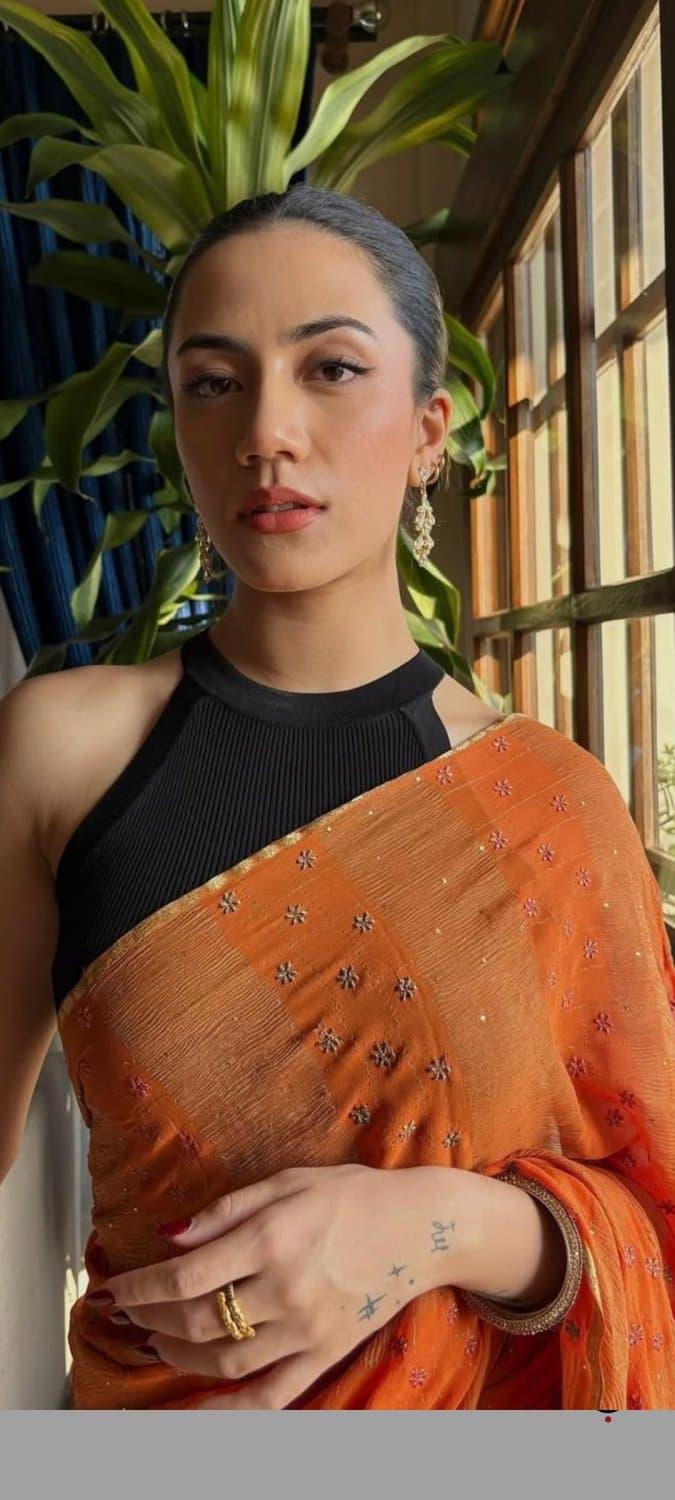 pradhan swimming pool kanda