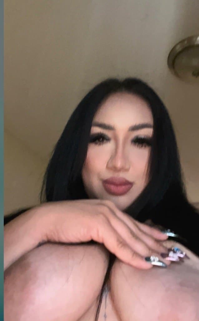 Pretty titties PRETTY tight PUSSY thick Latina sister