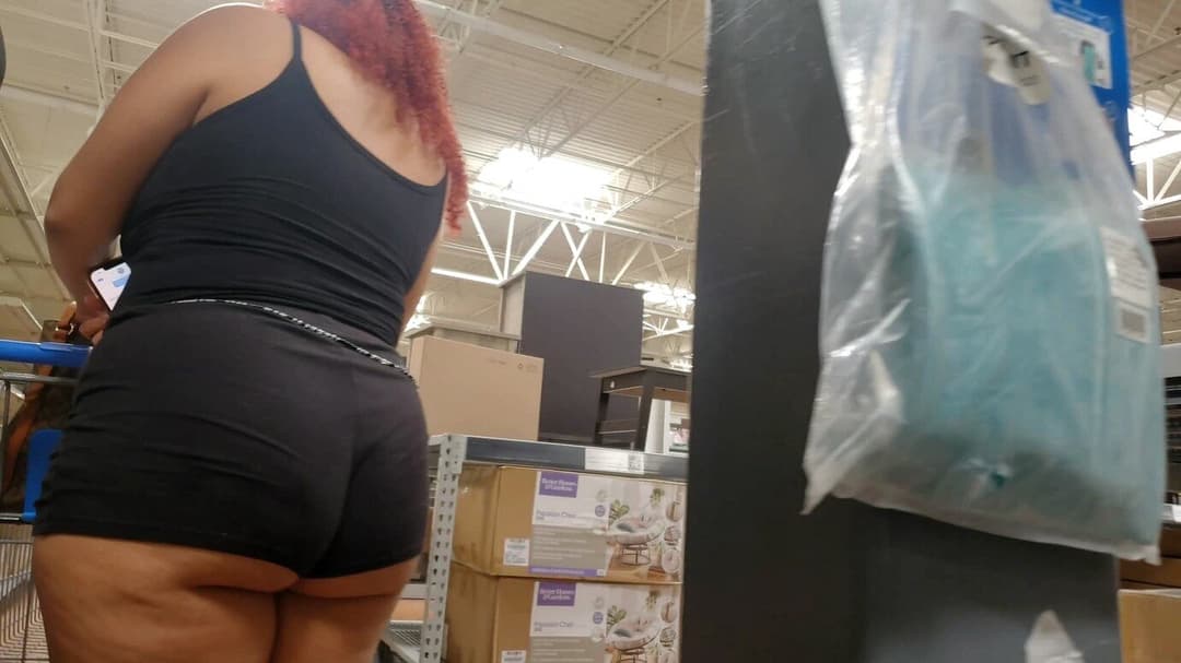 Chunky Butt Latina In Walmart