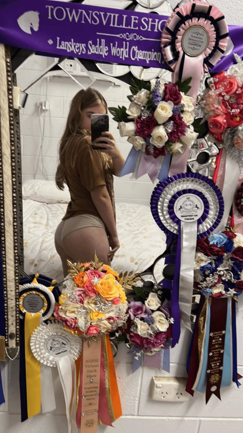 Chatpic caught slut izzy