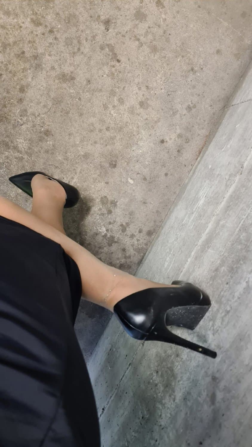 I love italian feet and shoes (Annamaria)