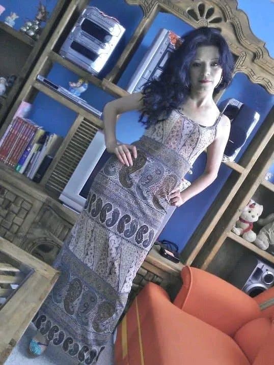 Vendedora mexicana sexi de Elektra