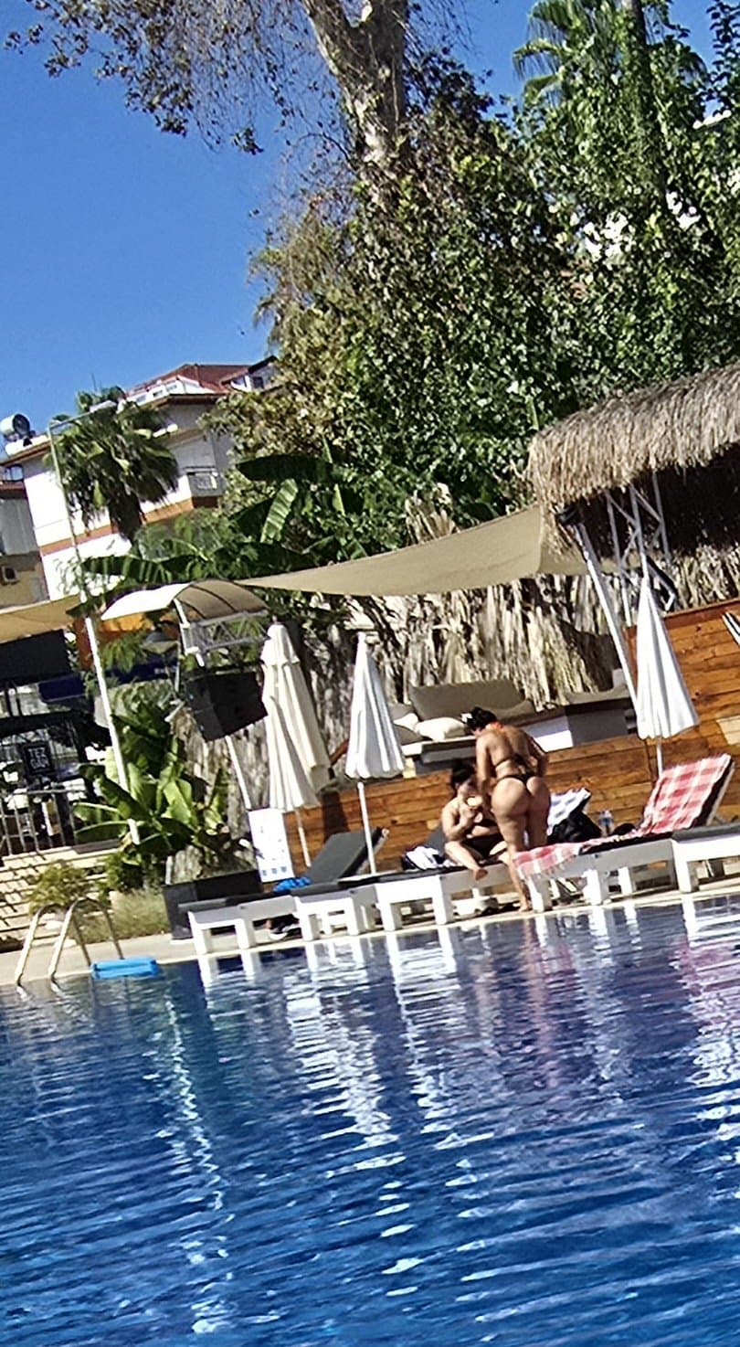 Pool side fat ass slut creepshots