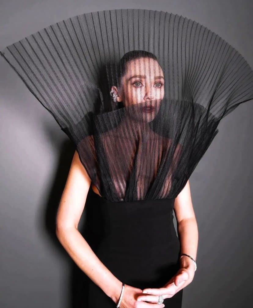 Elizabeth Olsen see through dress