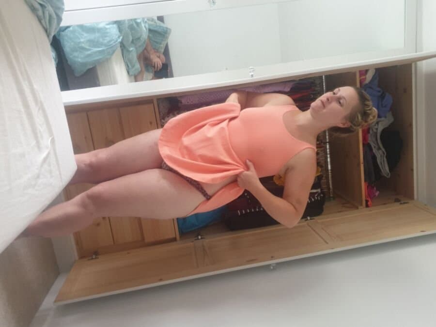 Click to view full size Hot British Wife