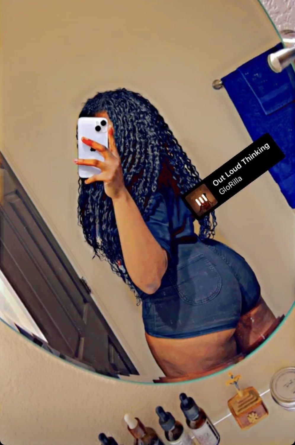 Crazy thick ebony IRL loves showing her crazy curves for horny perverts, goon to this bitch