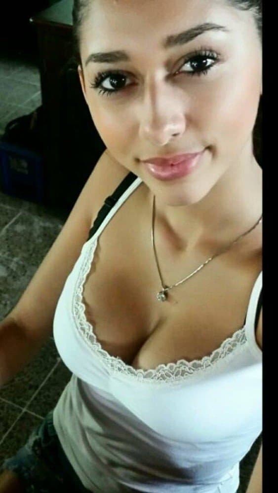 Click to view full size Skiny teen