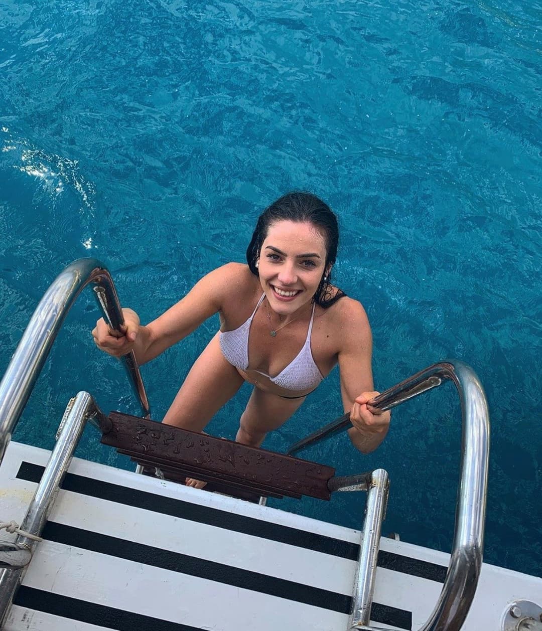 Click to view full size Mount and Fuck Hot Teen Hannah Daly Until You Cum Inside Her