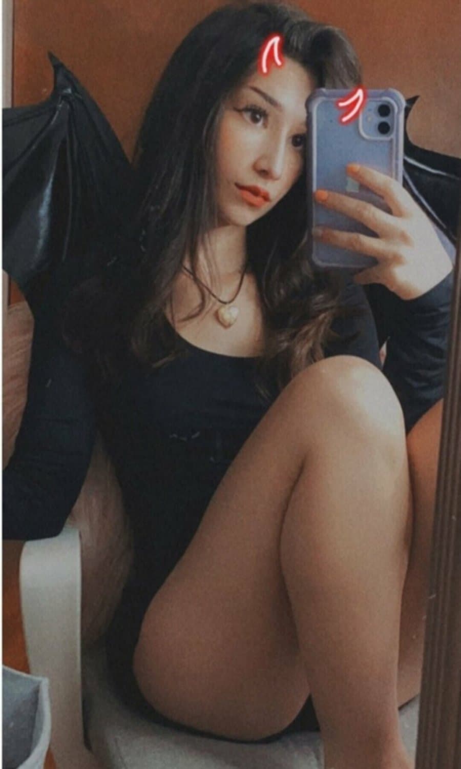 Lots of Sexy / Daring Halloween Outfits