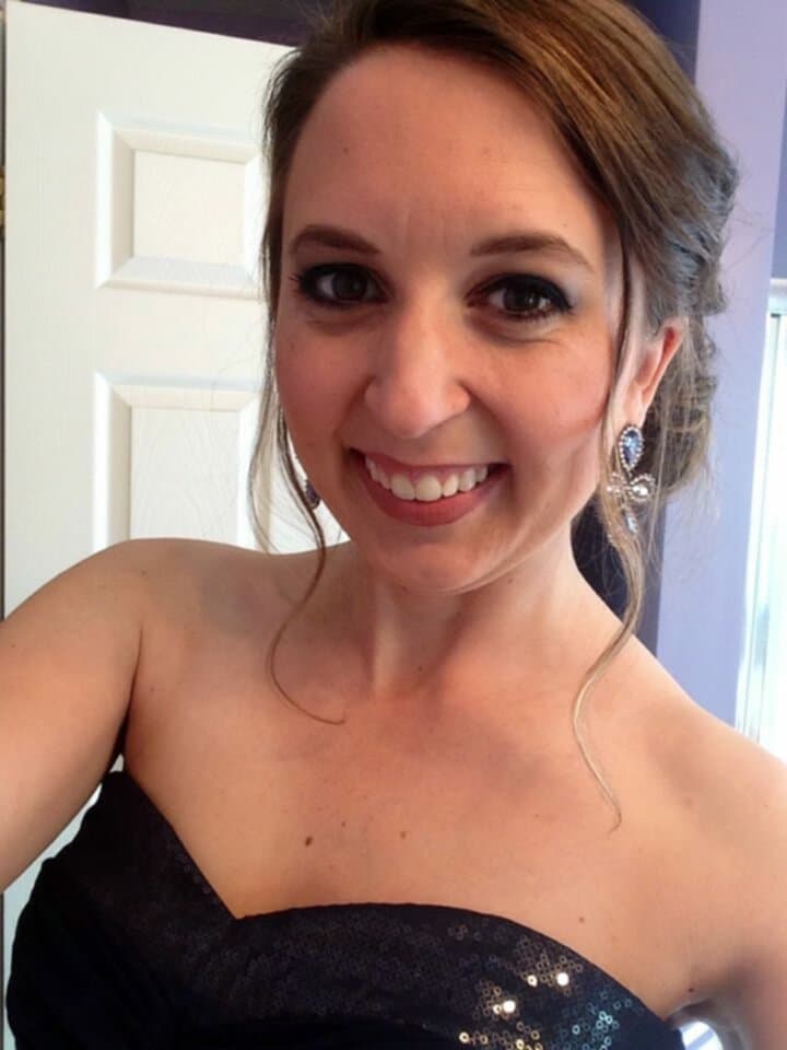 Slut mommy Jennifer, uses her face as her birth control now