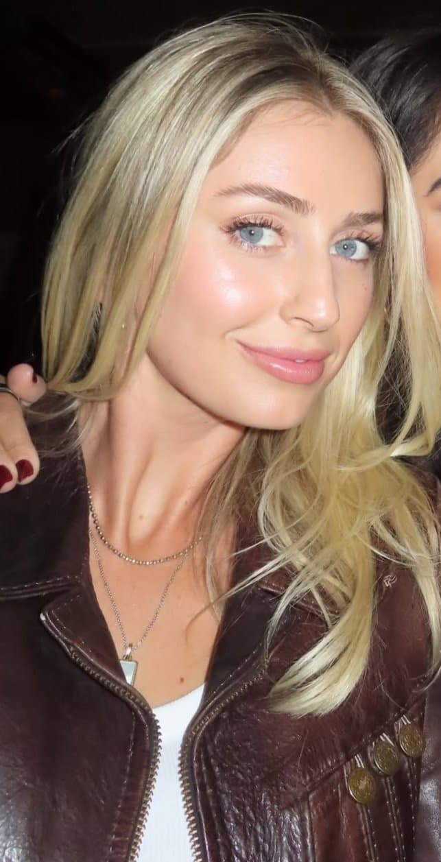 Irl snowbunny blonde is turned into spitroasted AI webslut. Comment/ dm who you want to see next!