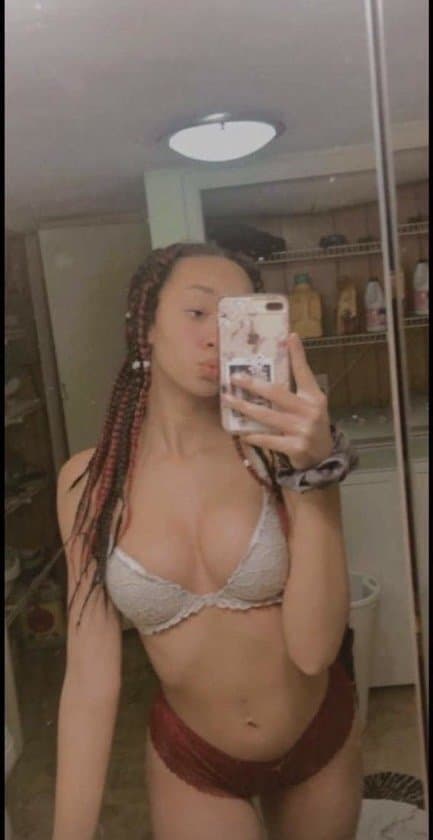 Click to view full size Ciarra from Kansas, has requested to be uploaded