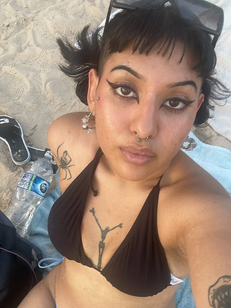Click to view full size Her face was literally made to get face fucked ? 22 year old latina emo slut from Chicago