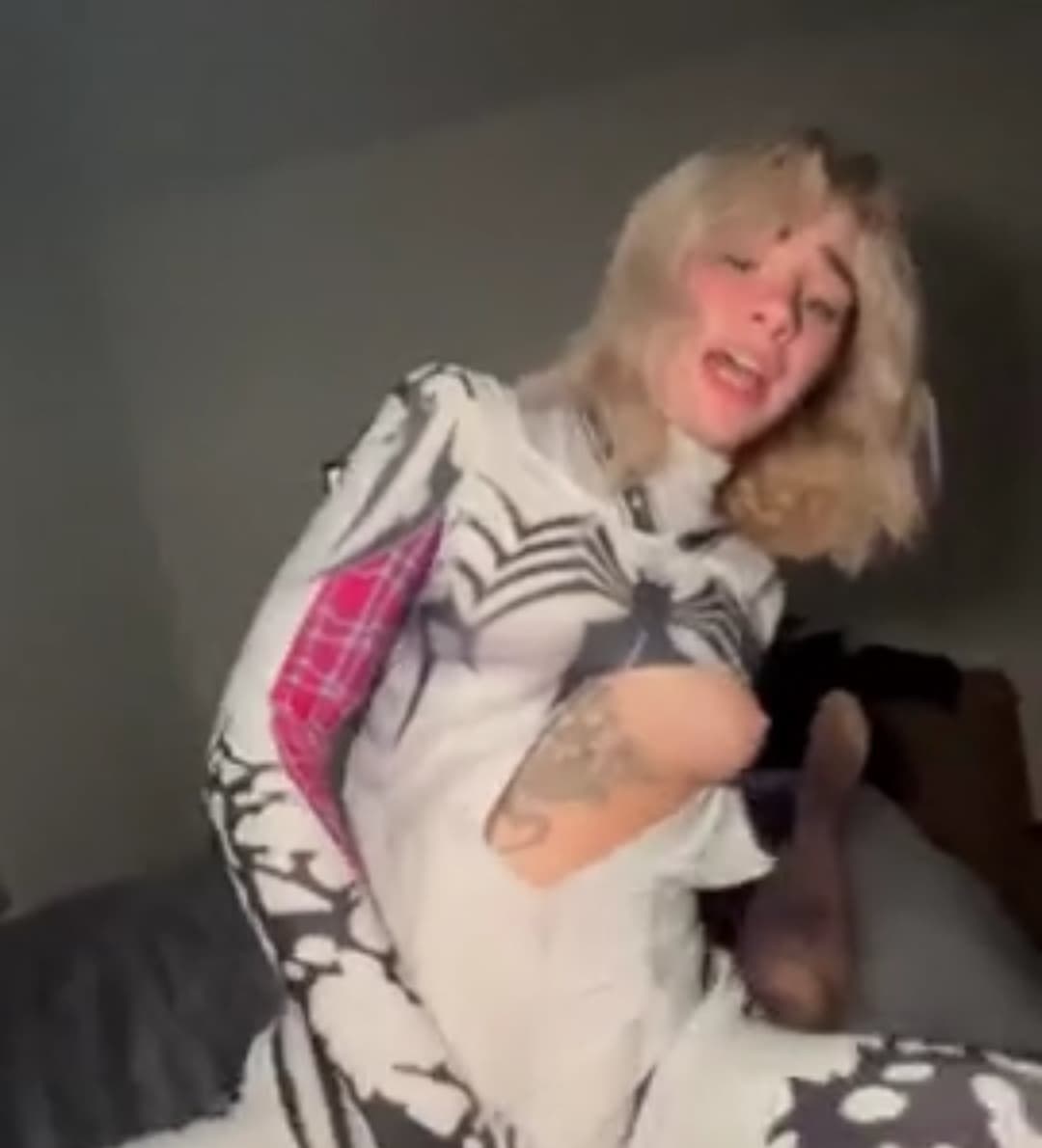 gorgeous cosplayer couldn’t resist a new cock at festival