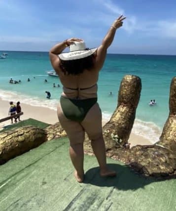 COLUMBIAN BBW BIKINI BABE