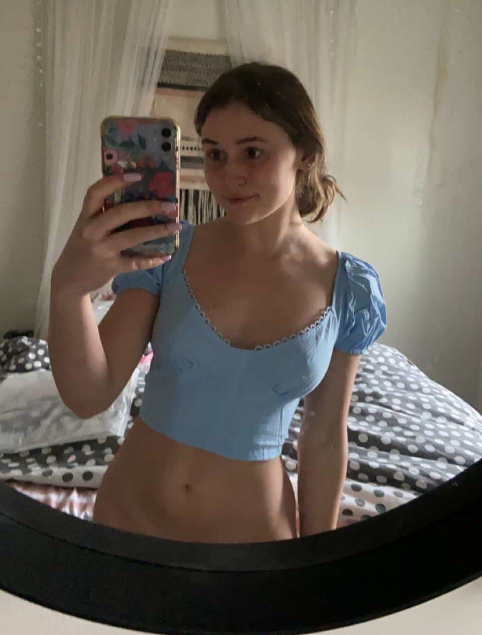 *REAL* BUSTY Brunette Slut’s LEAKED NUDES ? Morgan Kline