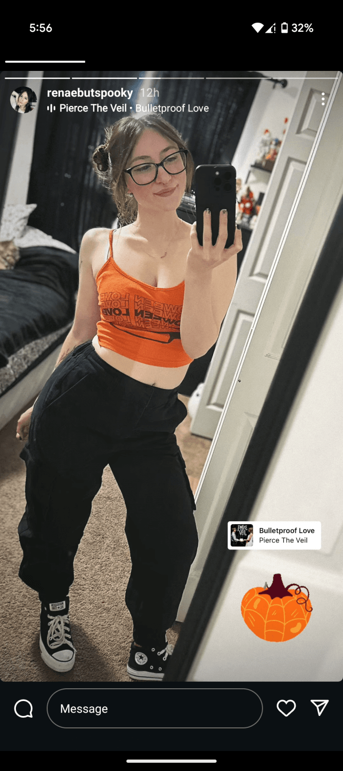 This 34 year old Milf cheated on her hubby for a 17 year old punk ass kid. What a stupid slut.??