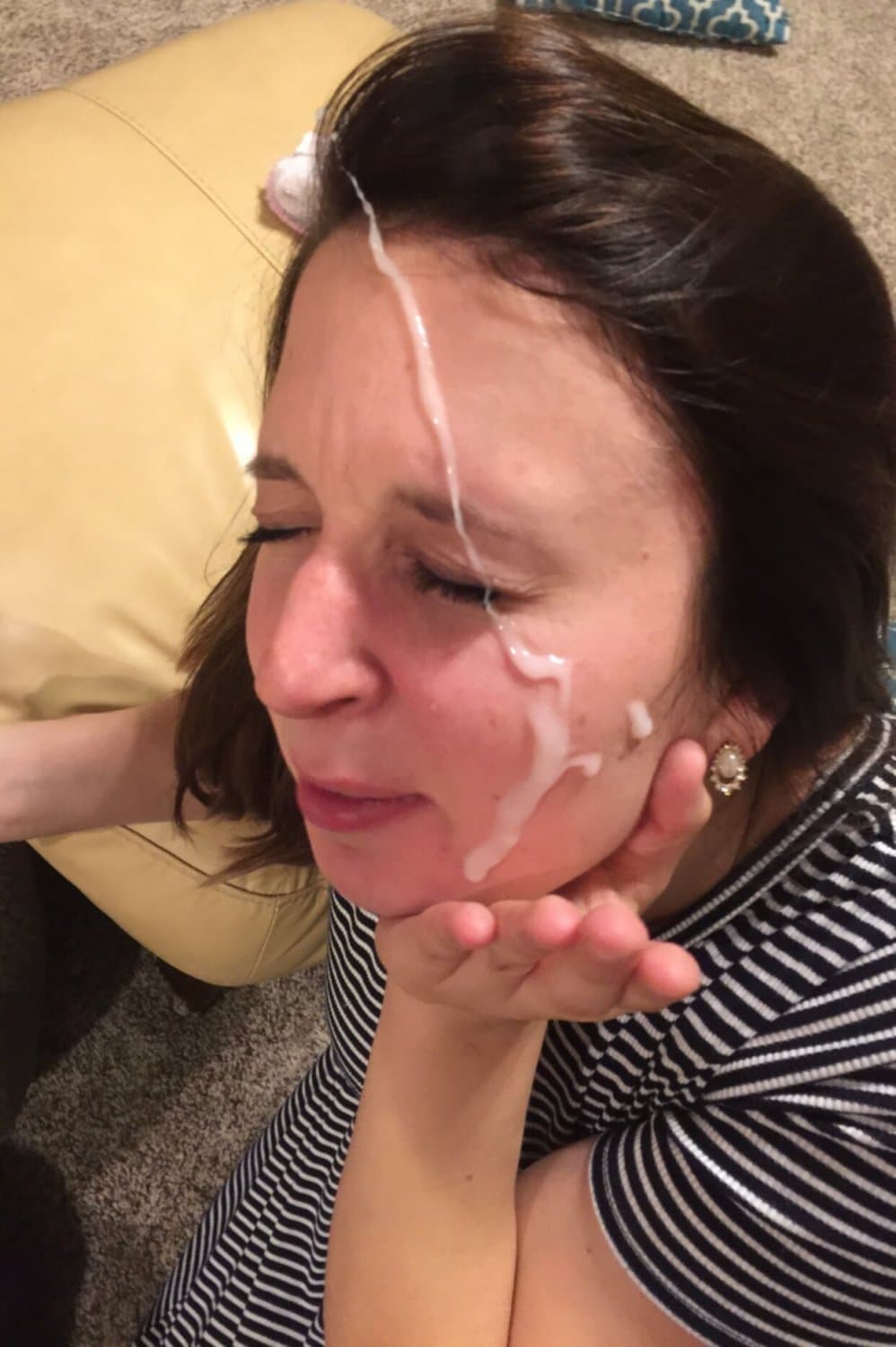 Slut mommy Jennifer, uses her face as her birth control now