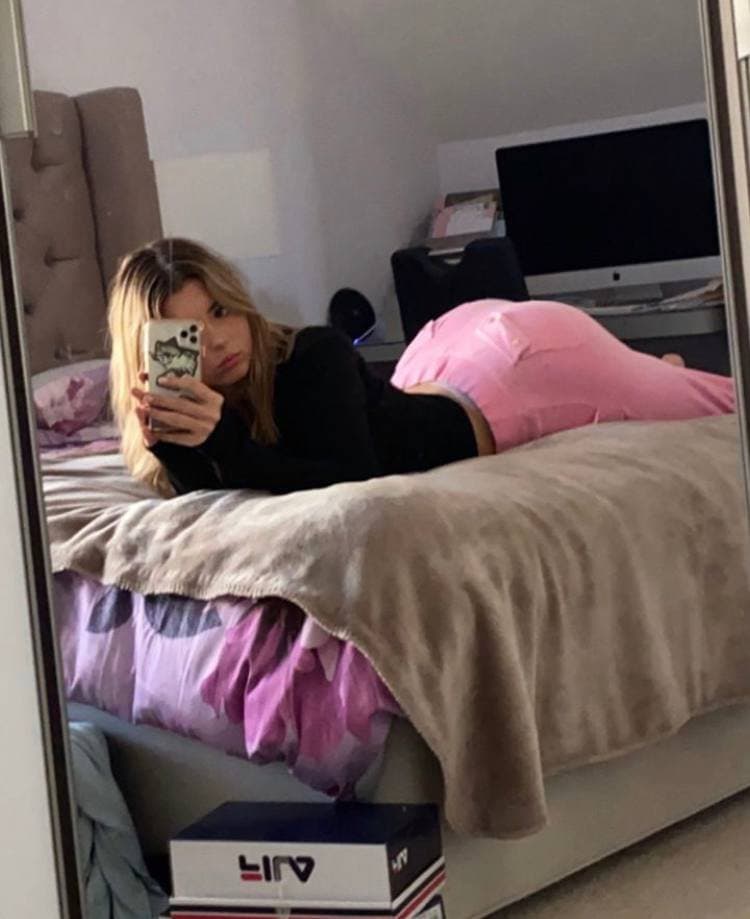 Cute gym slut Daniella loves showing off her curvy body