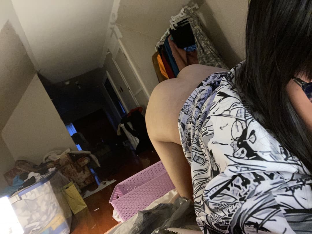 ABG GF More of my gf, if you guys wanna contact me What should app should I use? Comment it or dm.