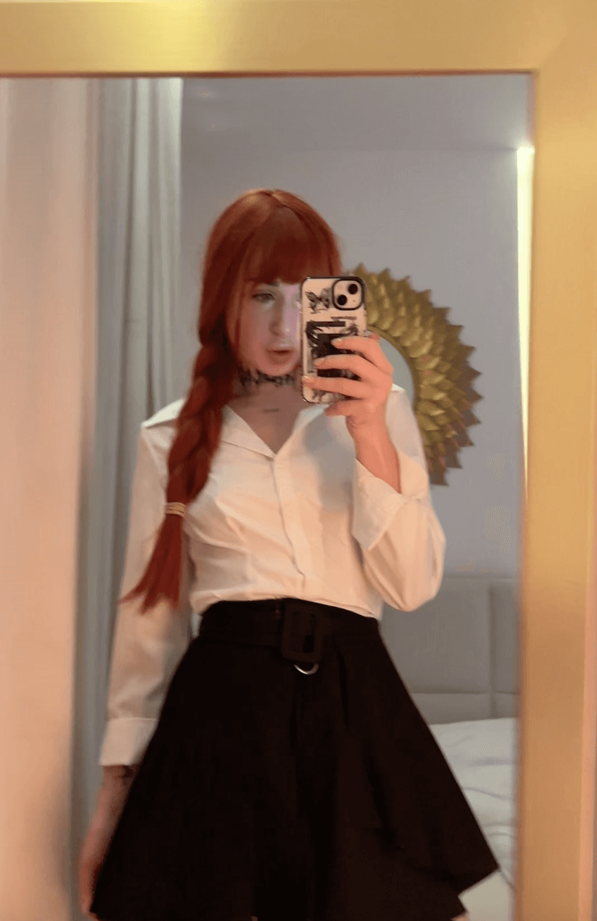 Lifting my skirt turns me on instantly