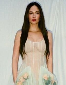 Kacey Musgraves Big Luscious Breast & Hot Beautiful Ass & Banging Body makes me Leak so much ??