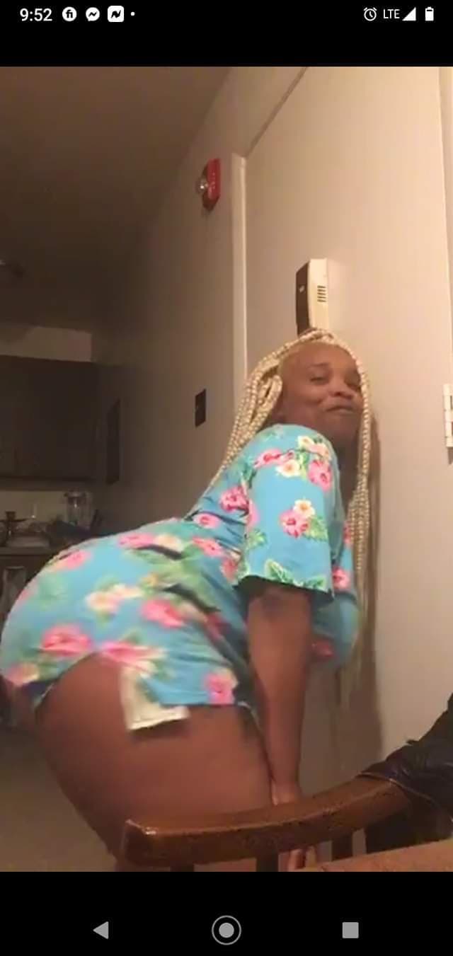 Freaky Bi Bbw Auntie (She need to start a only fans) I would not pull out 19