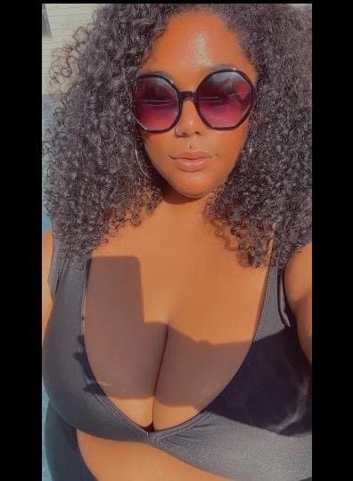 SSBBW NERDY? BUSTY? EBONY?.