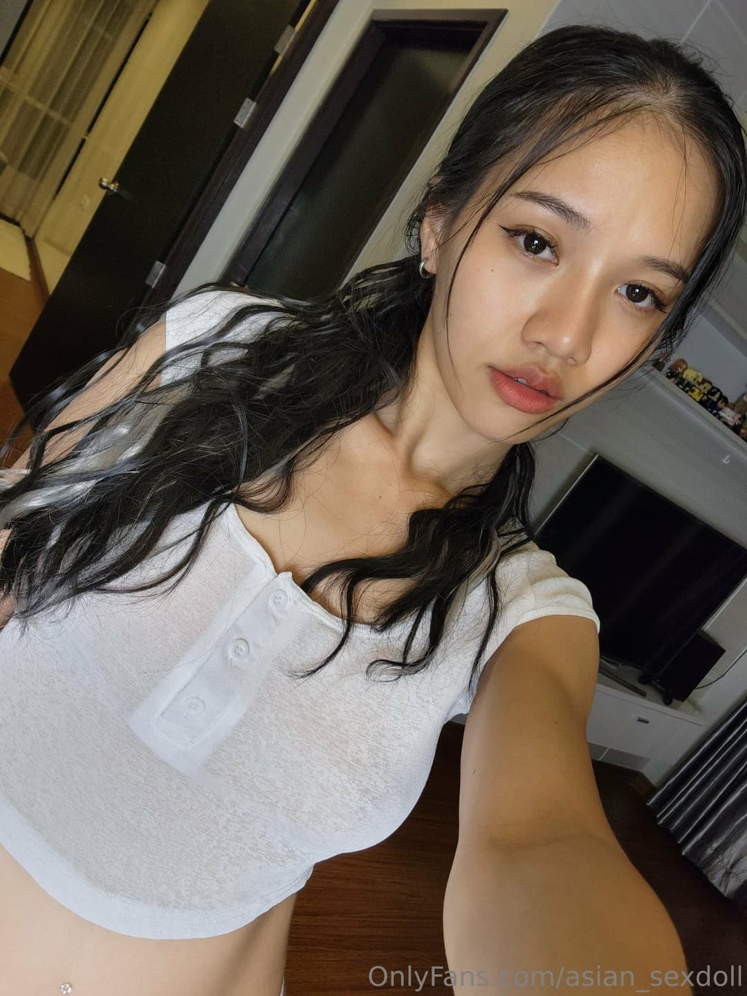 Cute perfect body asian sexdoll fucked