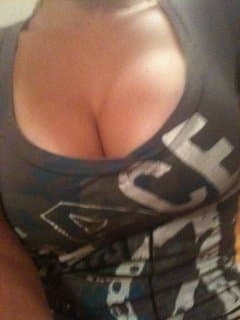 Stupid whore Pamn Ghosted me because i wouldnt give her money lol