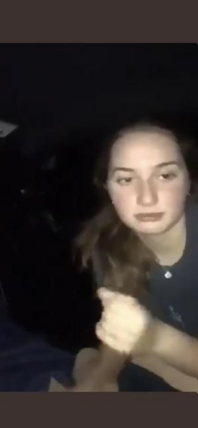 Aliana giving head for money in car