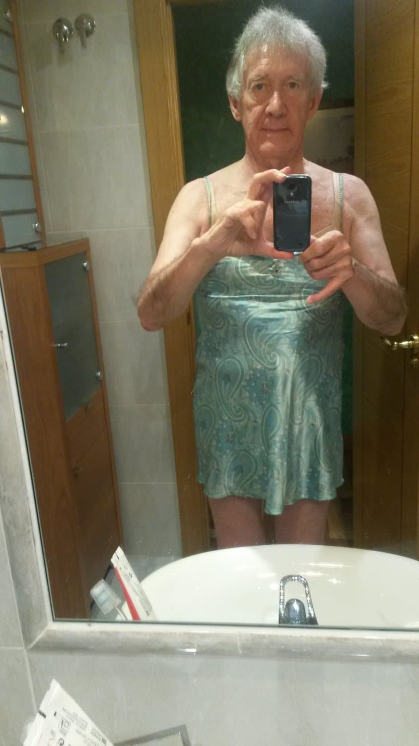 1Fernando Afeminado Lencería Mujer Rosa (2)