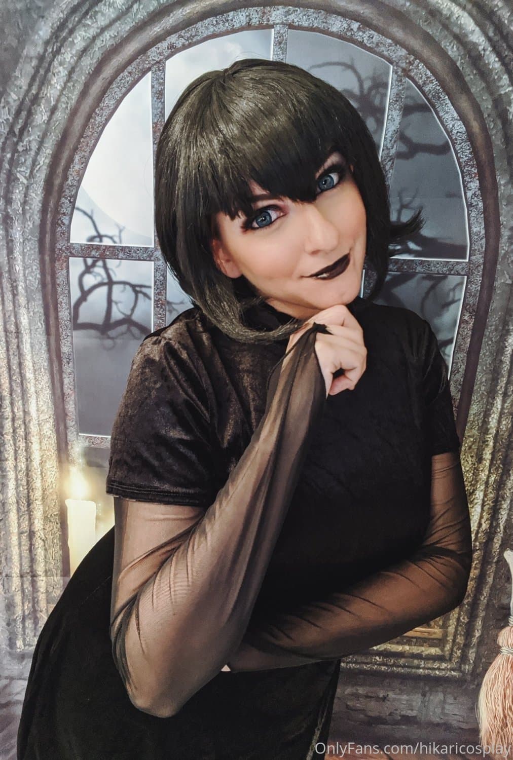 Sexy goth milf big fat ass cheeks