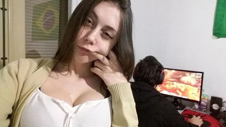 Click to view full size CORNO SÓ QUIS SABER DE JOGAR LOL E NOVINHA MANDOU NUDES PRO AMANTE