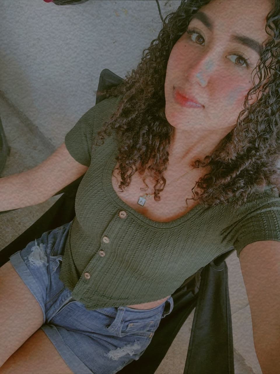 Putita morena culona filtrada y exhibida