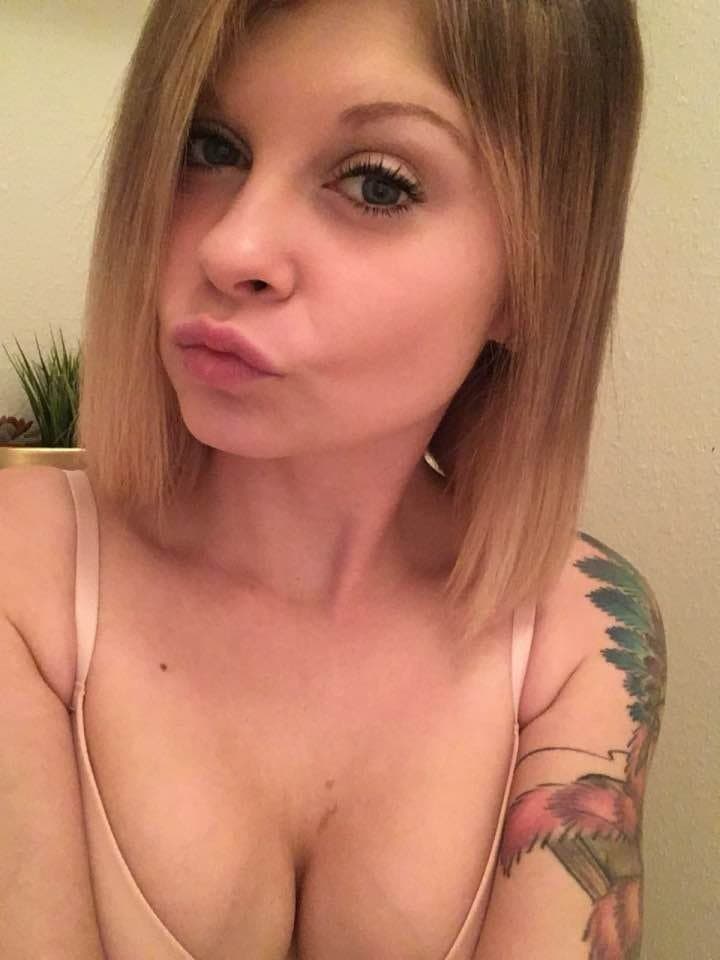 Sexy blonde Kim slut shows her body