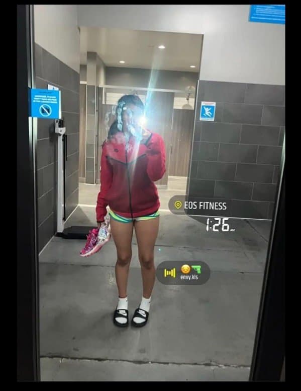 Social media: Kimora L Sheridan Amelia nunez they like dick vid swinging N they send nudes also