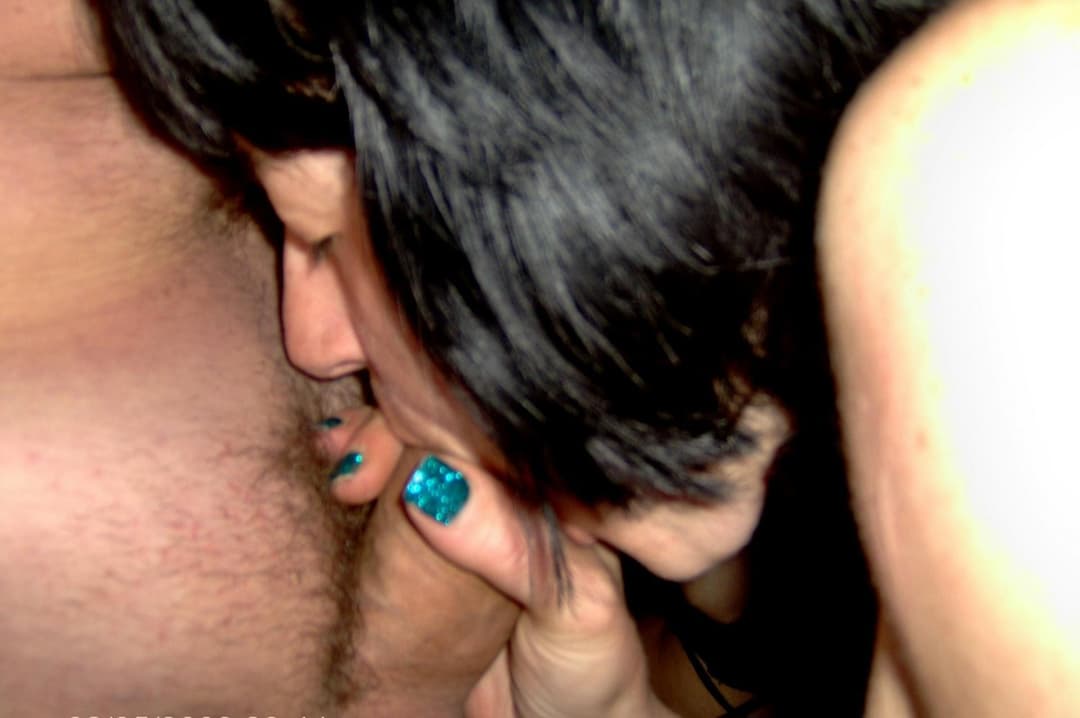 Elena la puttanona pompinara succhiacazzi di mia moglie