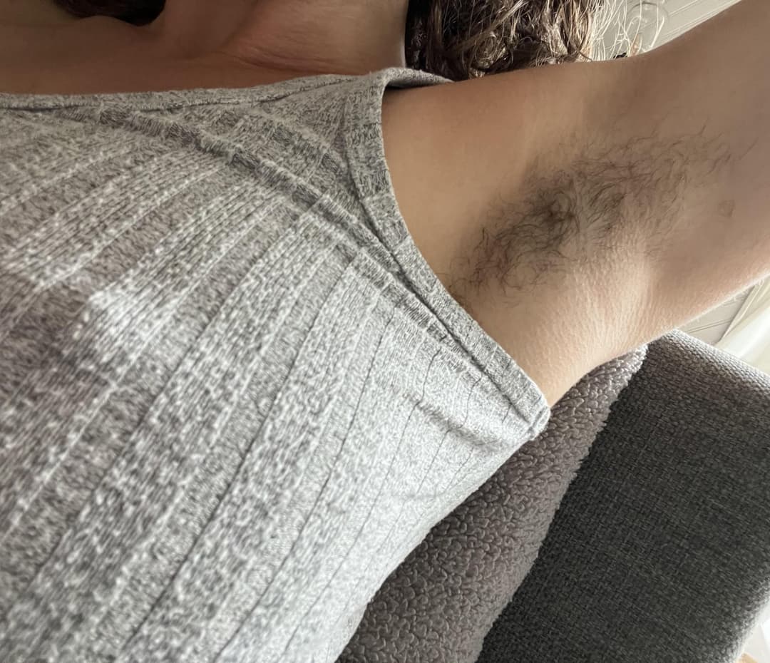 Maple: Fit, Hairy, Armpits, Sweaty