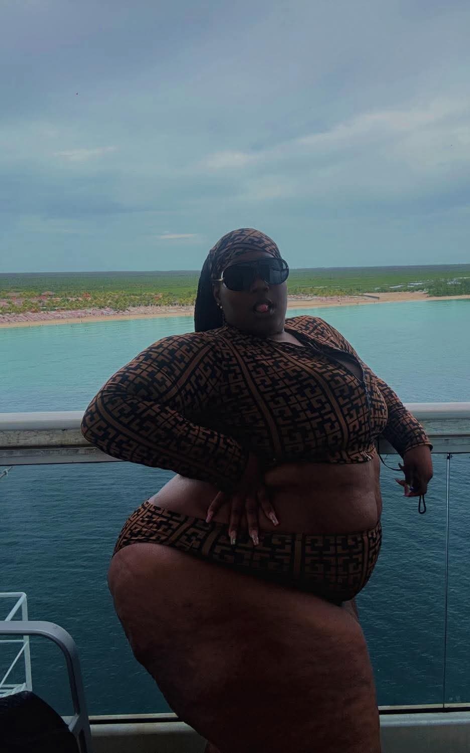 SSBBW EBONY HUGE OLE BIG ASS BOOTY