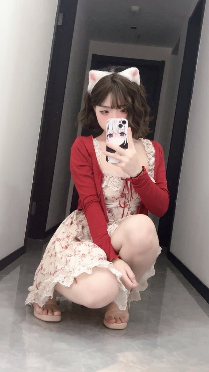 Click to view full size Cosplay-Bangni-Limited-girlfriend-MissKON.com-001