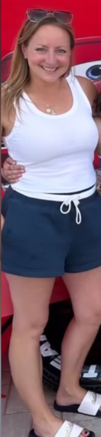 His dick is throbbing for his best friends mature wife Sarah