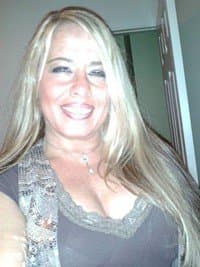 Sexy wife legs , mature white milf mom