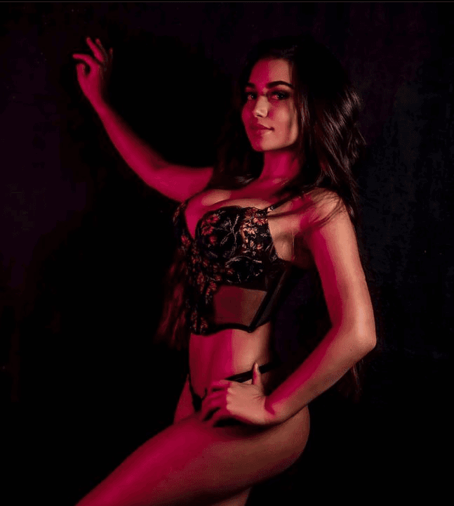 Mucina Yaret , Perfect Ass , Beautiful Body